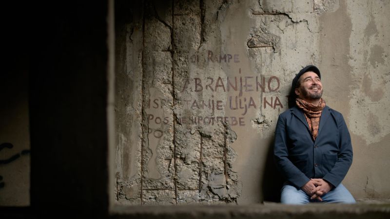 Mladen Domazet. “Zajednica čupavaca i...