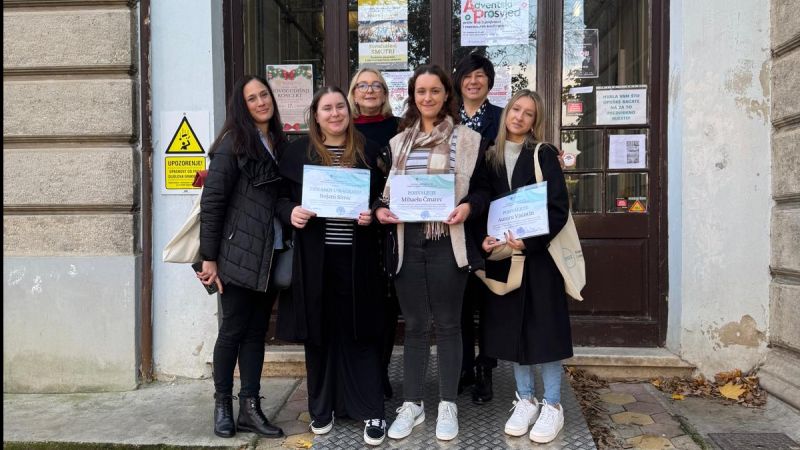 Dean's awards to excellent students
